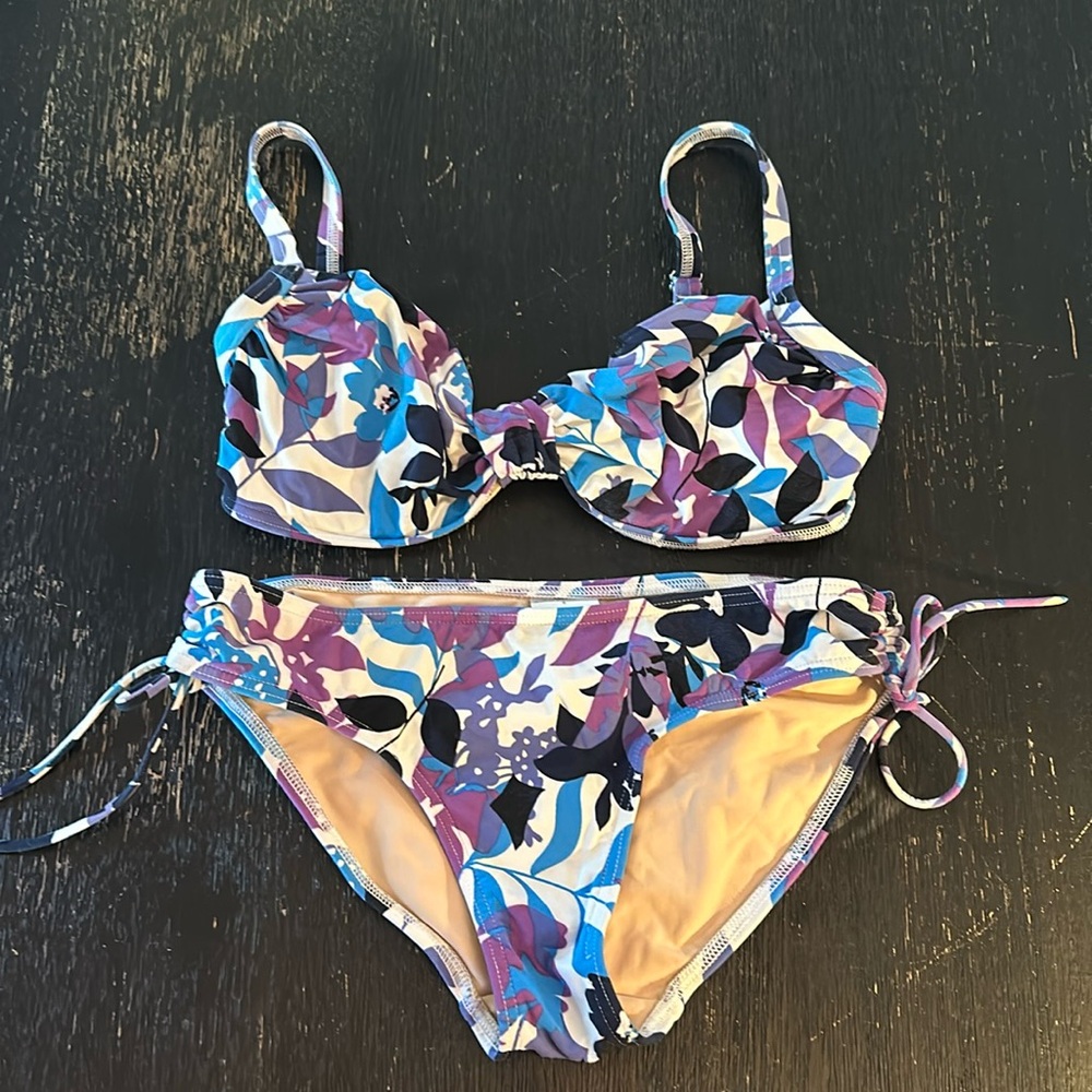 Lands End floral bikini 6 and 6D